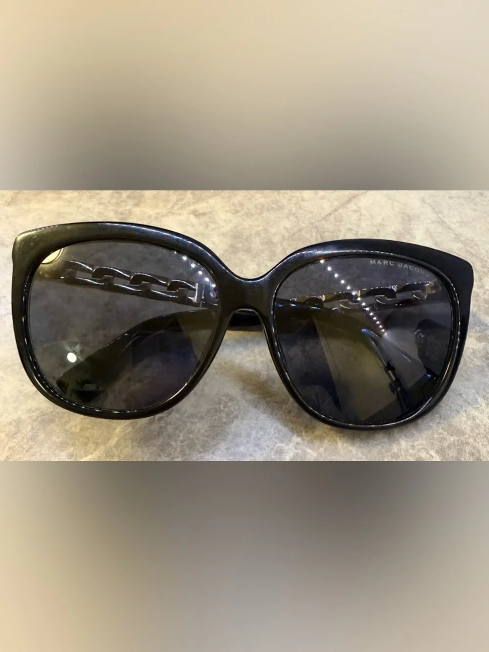Marc Jacobs 334/F/S Black sunglasses gold chain detail classic Audrey Hepburn